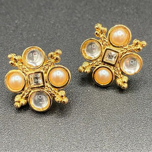 Dainty Faux Pearl and Gold Tone Stud Earrings pierced